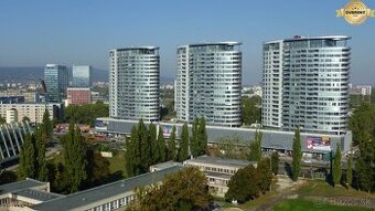 Garážové státie s možnosťou nabíjania – III Veže