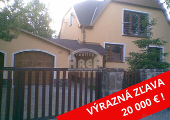 Jedinečný rodinný dom s veľkým pozemkom v obci Vinné