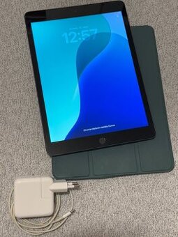 Apple Ipad 8 32Gb - Pekný stav, s obalom a nabíjačkou