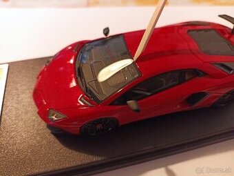 Servis rezinovych modelov Looksmart 1:43