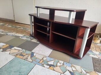 Skrinka pod Tv