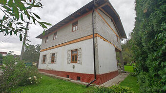 Rodinný dom 240 m² + veľký pozemok (2188 m²)