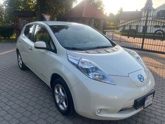 Nissan LEAF Tecna Elektro 80kw, rok 6/2013, biela perleť - 1