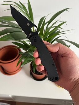 Čierny zatvárací nôž Para Military 2 G10