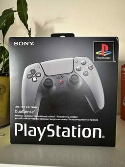 PS5 Dualsense 30th Anniversary limitovaná edícia