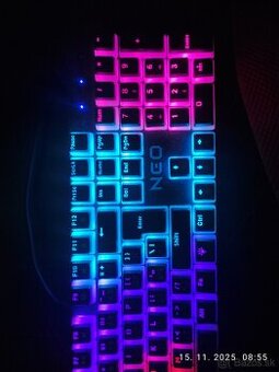 Herná mechanická klávesnica značky neo