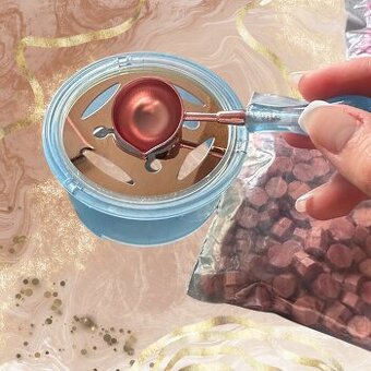 Stojan a lyžica na topenie pečatného vosku