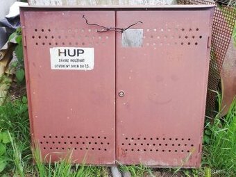 Plechove dvierka + aj ram na domovu pripojku