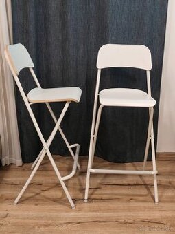 Predám 2 barové skladacie stoličky