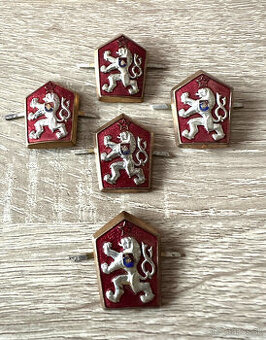 lev čepicový ČSSR odznaky staré 5ks