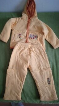 Kabátik a nohavice na 12-18 mesiacov
