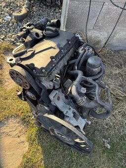 Rozpredám agregát 1.9 TDI 96kw AWX Superb 1