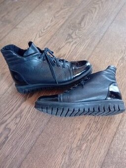 Damske zateplene kozene topanky