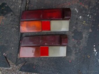 Predam pre skoda 120 hlavu valca zadne svetlo sklicko