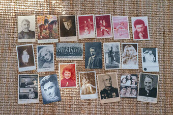 Sada 240 historických talianskych čiernobielych pohľadníc