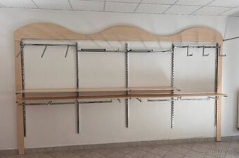 Regál na oblečenie - Panel drážkový zvislý s vlnou 410 cm