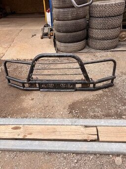 Predný ochranný ram