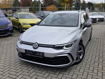 VW Golf VIII TSi DSG R-Line IQ LIGHT KAMERA TAŽNÉ