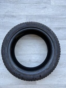 R18 1KS ZIMNÍ PNEU HANKOOK 235/45/18 98V