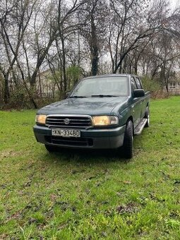 Predavam Mazda B2500 (Ford Ranger)