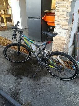 Celoodpružený horský bicykel