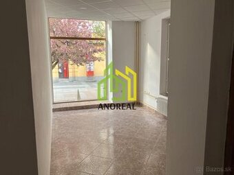 Obchodný priestor na prenájom, Žilina-centrum, 24 m2