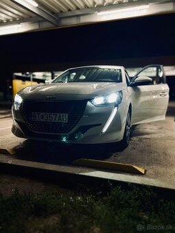 Peugeot 208 2020