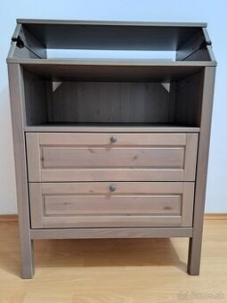 IKEA SUNDVIK PREBAĽOVACÍ STÔL/ KOMODA
