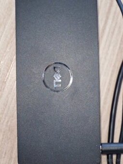 DELL Dokovacia stanica D6000
