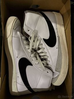 Tenisky NIKE Blazer
