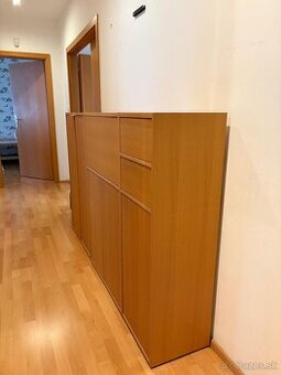 Komoda MYCS