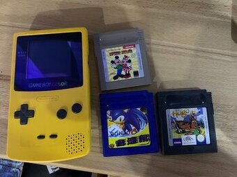 Nintendo Gameboy Color + 3 x hry