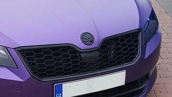 CIERNY ZNAK SKODA CIERNE LOGO SKODA EMBLEM