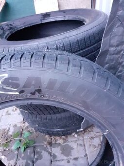 Zimné pneumatiky 215/60 R17