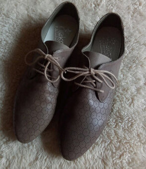 Rieker Dámske Kožené Poltopánky Veľkosť 39 - Nové