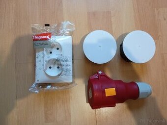 Hermetická zásuvka na 400v, dvojitá zásuvka Legrand, krabice