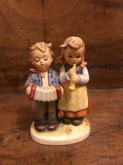 070 – Hummel, soška , porcelán, Narodeninová serenáda