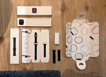 Apple Watch SE GPS 44 mm Midnight Aluminium