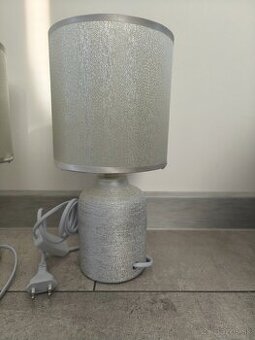 Krásne strieborné stolové/nočné lampy