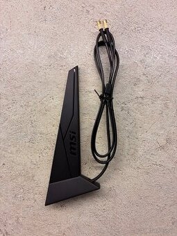 Wifi 7 antena z MSI MAG X870e Tomahawk dosky