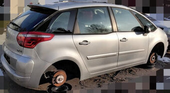 CITROEN C4 PICASSO 1,6 VTI 2010 88kW predám MOTOR 5F01 NÁRAZ