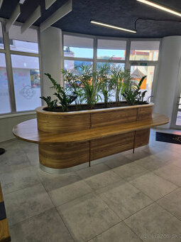 Stôl do reštaurácie