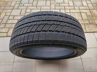 zimna pneuatika 1 kus, 235/45 R18