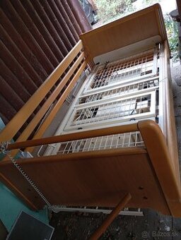 Polohovatelna postel na predaj