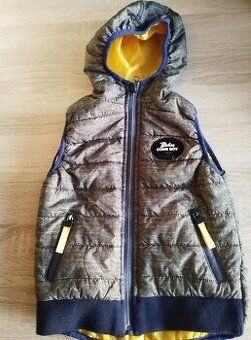 Chlapcenska vesta premerana