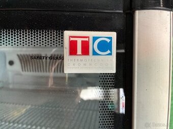 Presklená chladnička