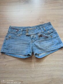 Krátke džínsy