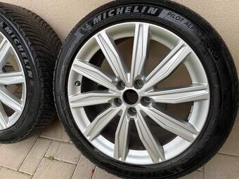Org. AUDI S-line 8jxR19 ET39 245 45 R19 Mercedes VW
