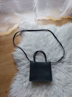 Malá crossbody