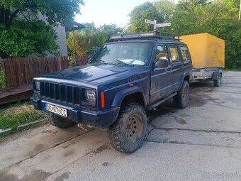 Predám jeep Cherokee 2.5 td